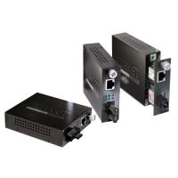 �����-��������� PLANET FST-802 10/100Base-TX to 100Base-FX (SC) Smart Media Converter