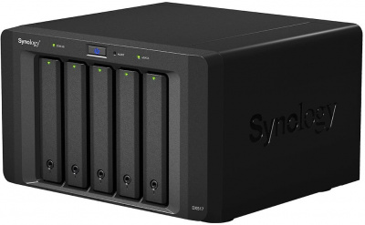 ������ ���������� Synology DX517
