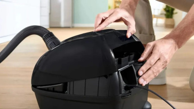 ������� Bosch BGL38GOLD 1700�� ������/����������