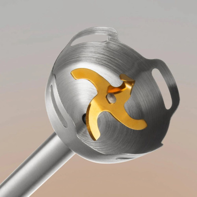 ������� ��������� Redmond BH421 1800�� �����