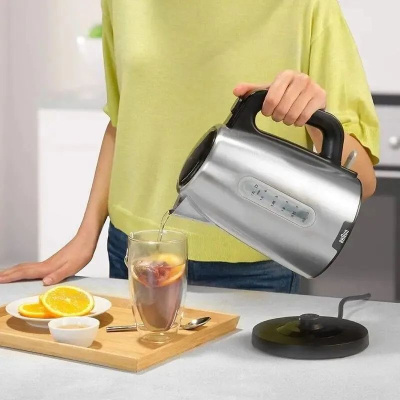 ������ ������������� Braun WK1500BK 1.7�. 2200�� ������ (������: �������)