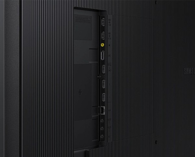 ���������������� ������� 55" Samsung QM50C ������